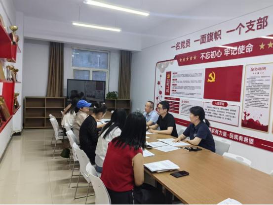 太阳成tyc7111cc召开专业建设分委员会（扩大）工作会议暨2026级人才培养方案修订研讨会